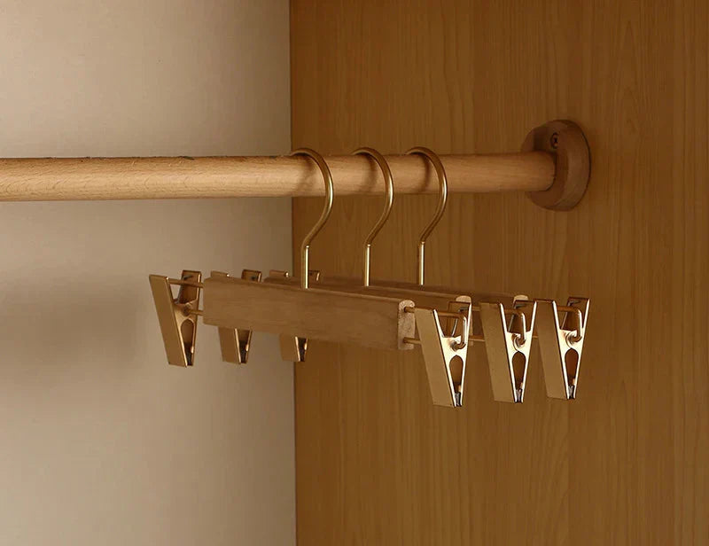 Camphor Wood Clothes Hangers, Wide-Shoulder Set of 2