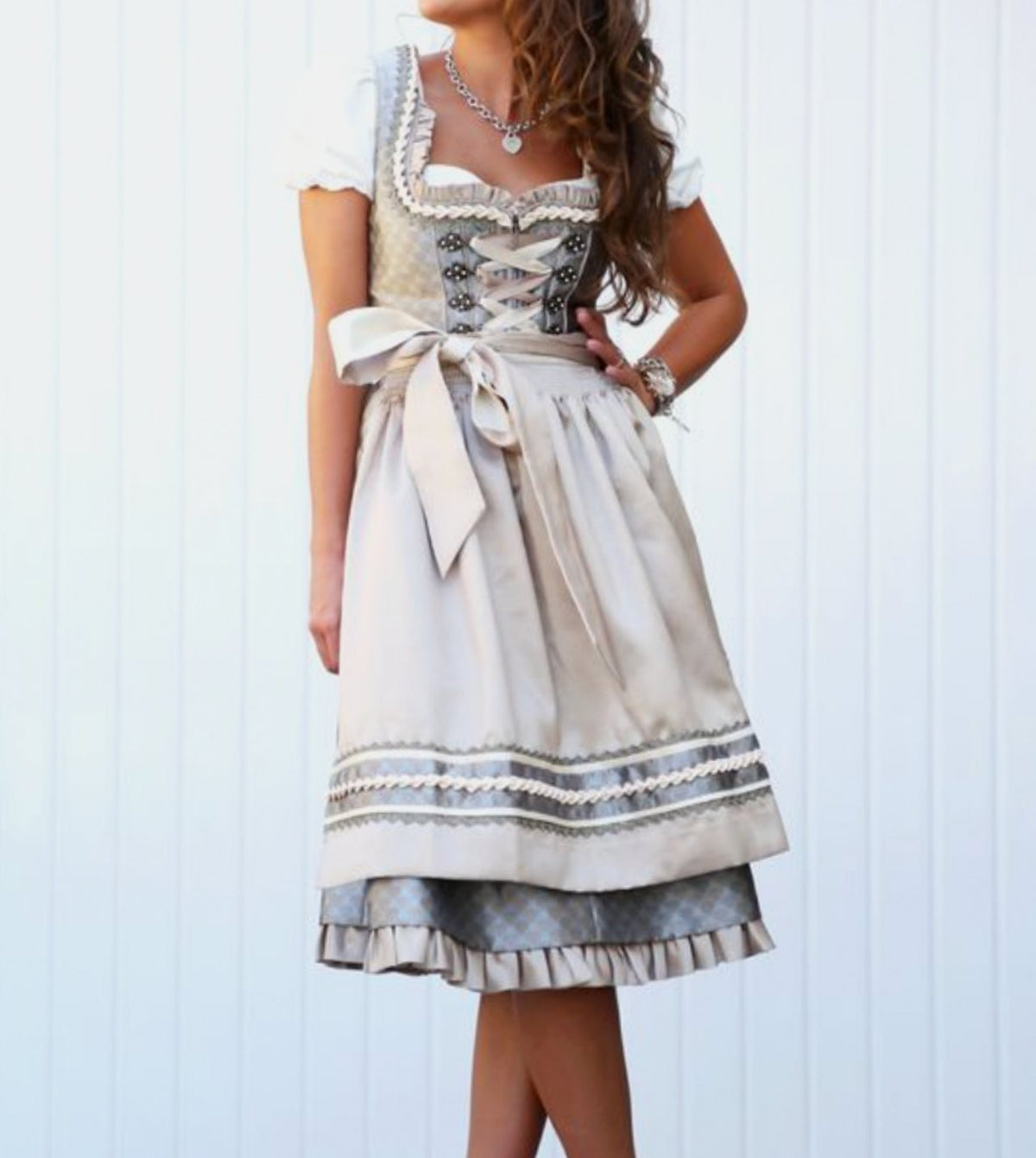Clara | Women's Oktoberfest Dirndl Dress Traditional Dress with Apron 0