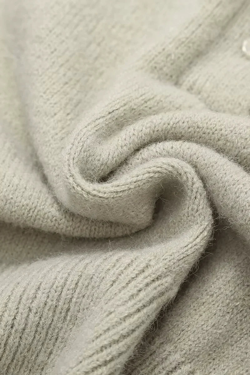 Danique Gebreide Trui | Dames Trui met Brede Kraag en Subtiele Knoopsluiting