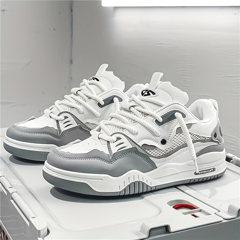 Men's Lightweight Sneakers with Lace-Up Closure and Contrast Details