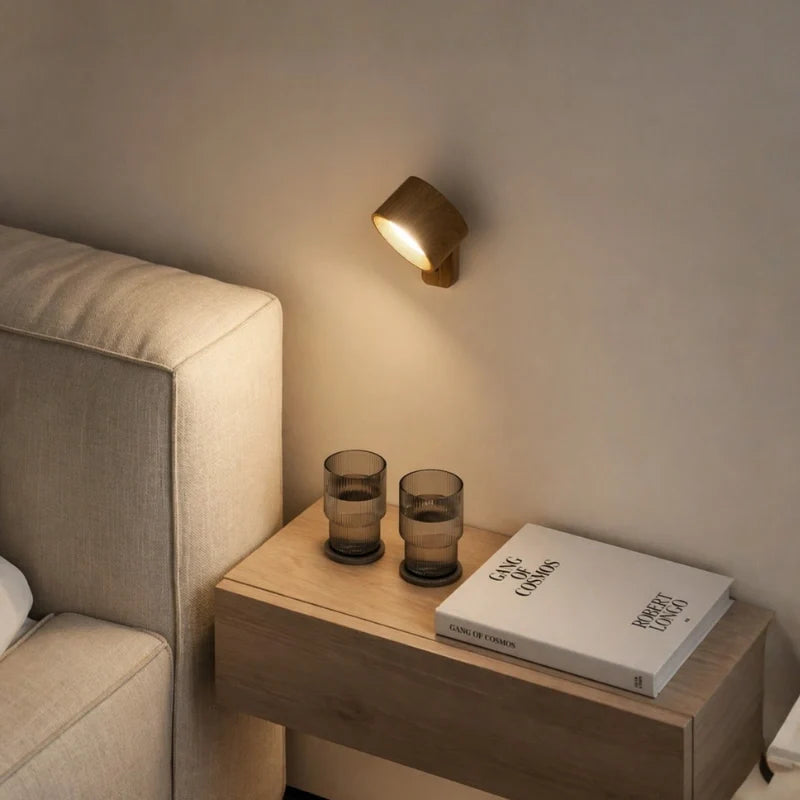 Cordless Wall Light with Magnetic Mount and 360° Rotation