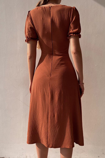 Amelina | Effen A-lijn Jurk Dames – V-Hals Jurk met Gespdetail voor Tijdloze Elegantie