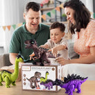 Famille découvrant le coffret du dinosaure marcheur électronique