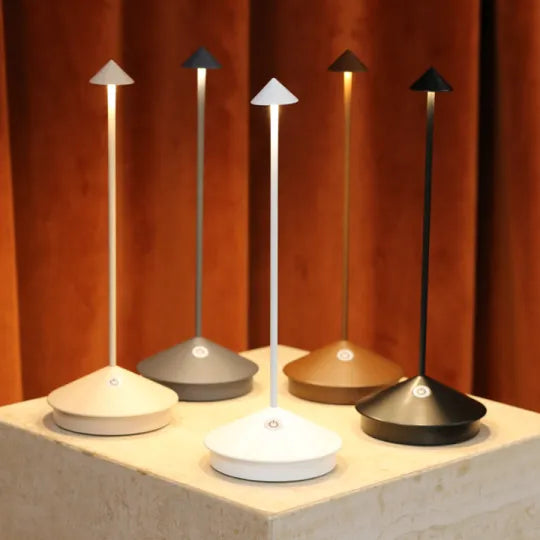 Cordless LED Table Lamp – Dimmable Rechargeable Light in White and Gold