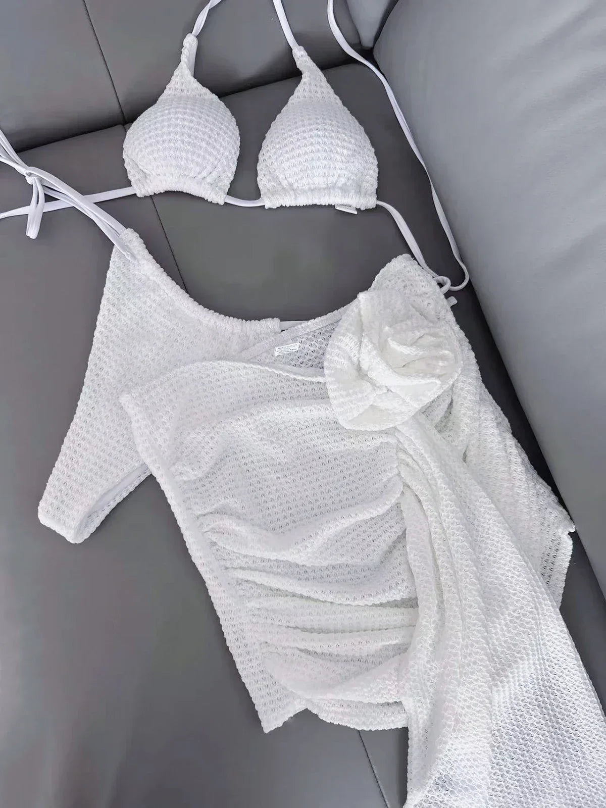 Renée | Dames Bikini Set – Witte 3-Delige Set met Cover-Up en Comfortabele Pasvorm