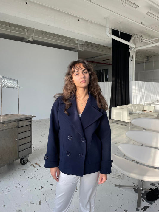 Thekla | Dames Peacoat Jas – Getailleerde Wolmix met Double-Breasted Design voor Tijdloze Elegantie