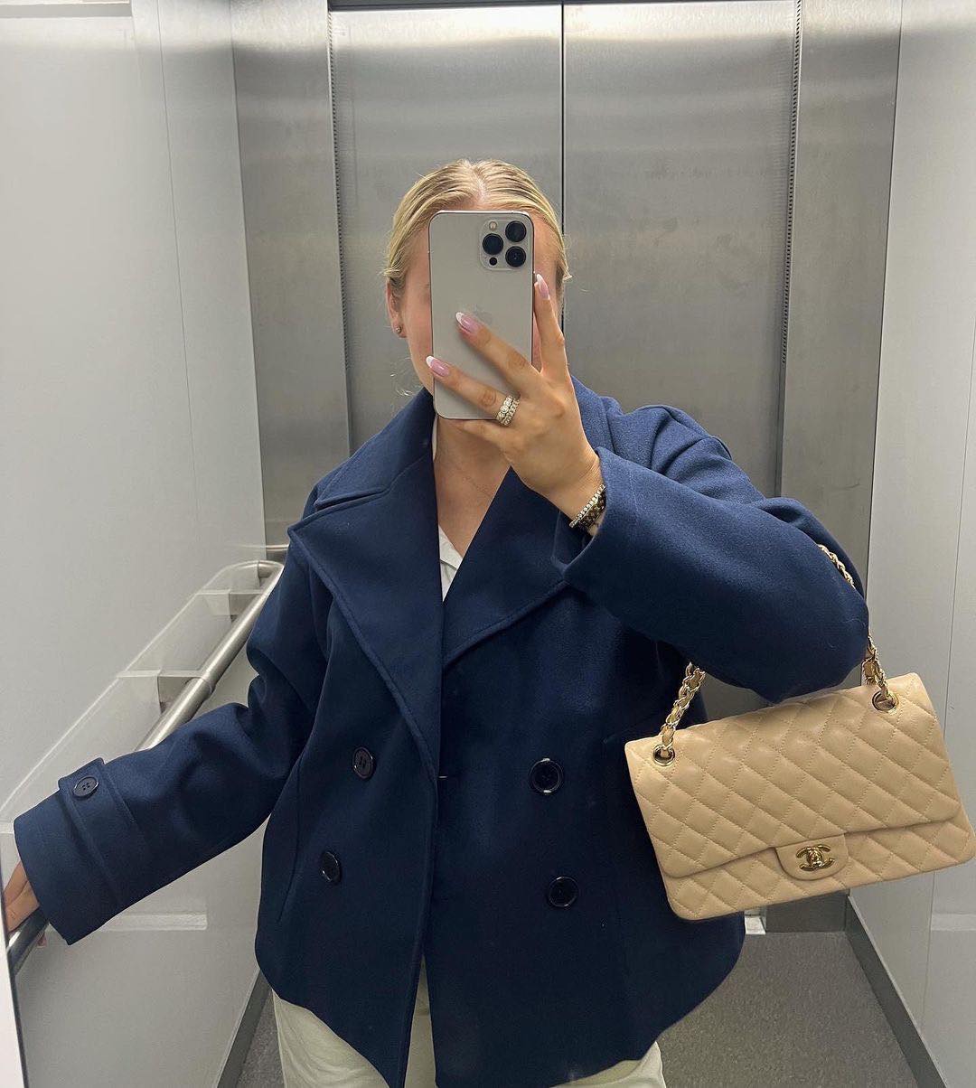 Thekla | Dames Peacoat Jas – Getailleerde Wolmix met Double-Breasted Design voor Tijdloze Elegantie