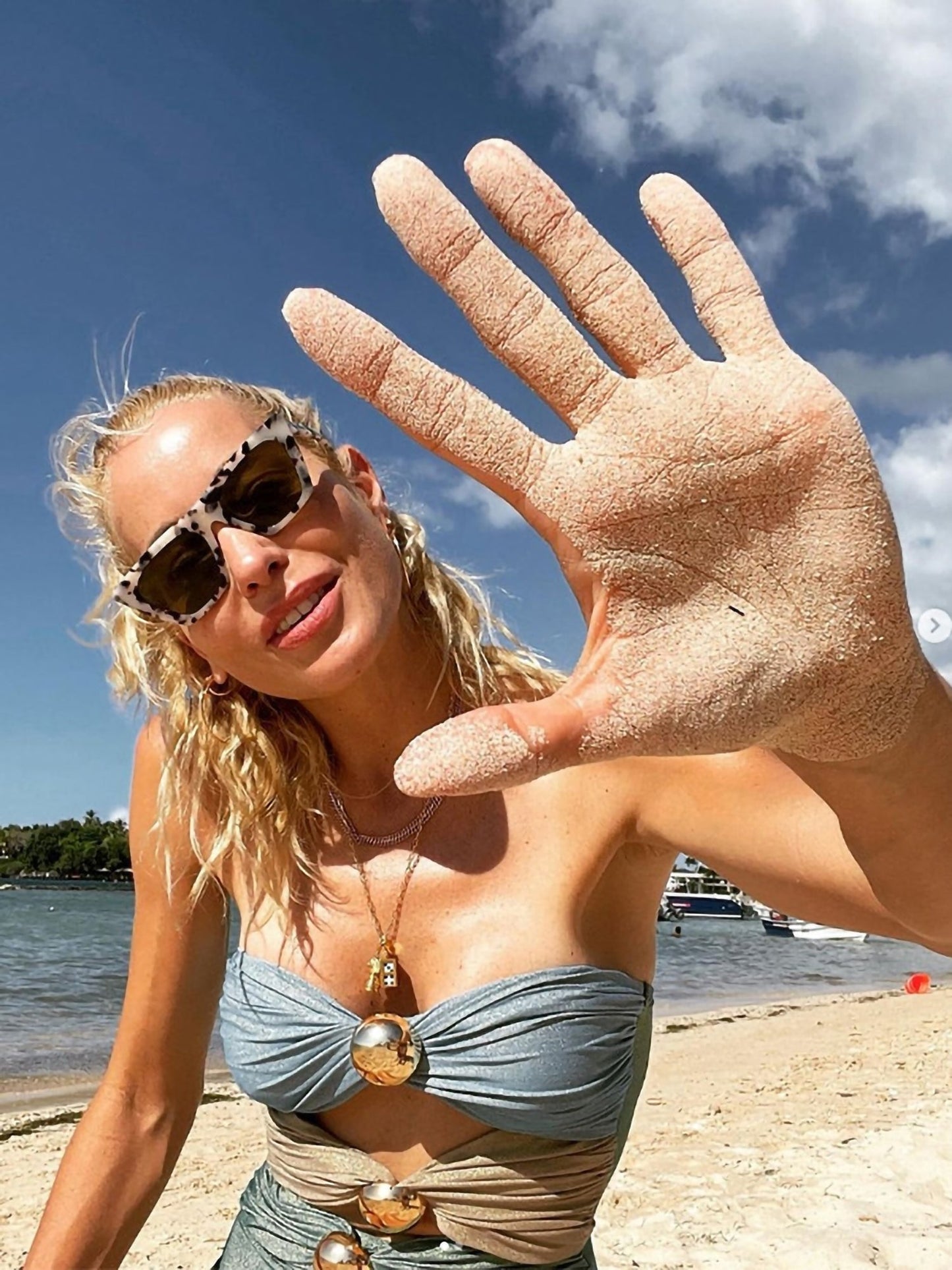 Roos | Dames Badpak – Cut-Out Design met Metalen Ringen – Verstelbare Bandjes voor Elegante Pasvorm