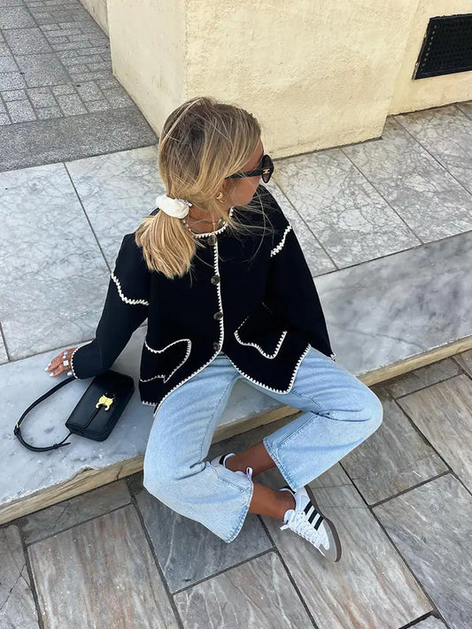 Herfstjasje | Dames jas met elegante pasvorm en stijlvolle uitstraling