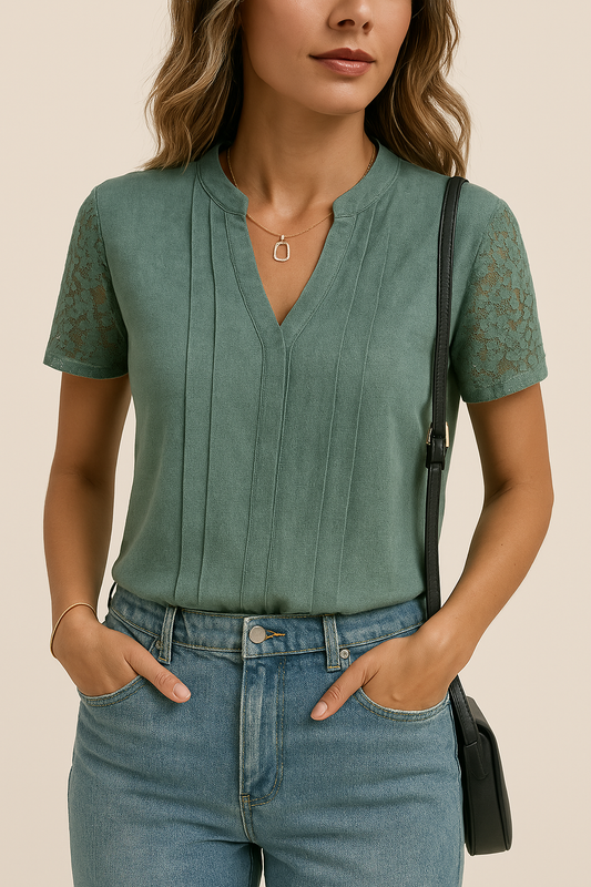 Dames T-shirt met V-hals, kanten mouw en relaxed fit