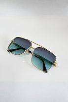 Retro Aviator Sunglasses with Gold Frame and UV400 Gradient Lens
