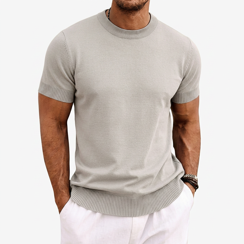Men's Knitted T-Shirt with Round Neck and Short Sleeves