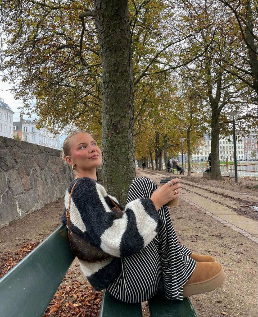 Llse | Dames Loungebroek met Lage Taille en Subtiele Strepen – Comfort en Stijl in Één