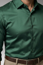 Men's Slim Fit Shirt with Button Placket and Classic Collar