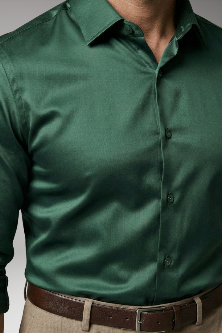 Men's Slim Fit Shirt with Button Placket and Classic Collar