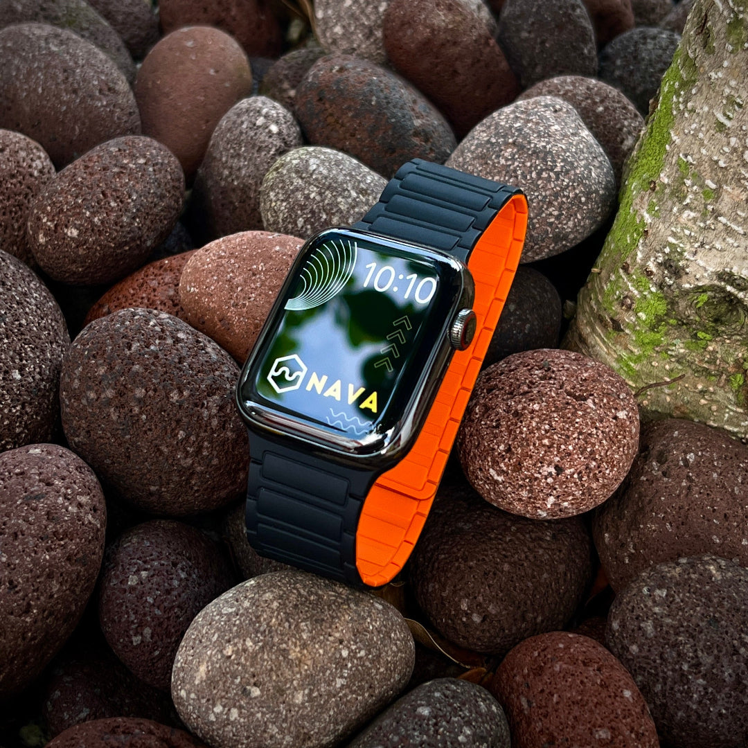 Apple Watch Magnetic Silicone Band - Adjustable Loop Strap