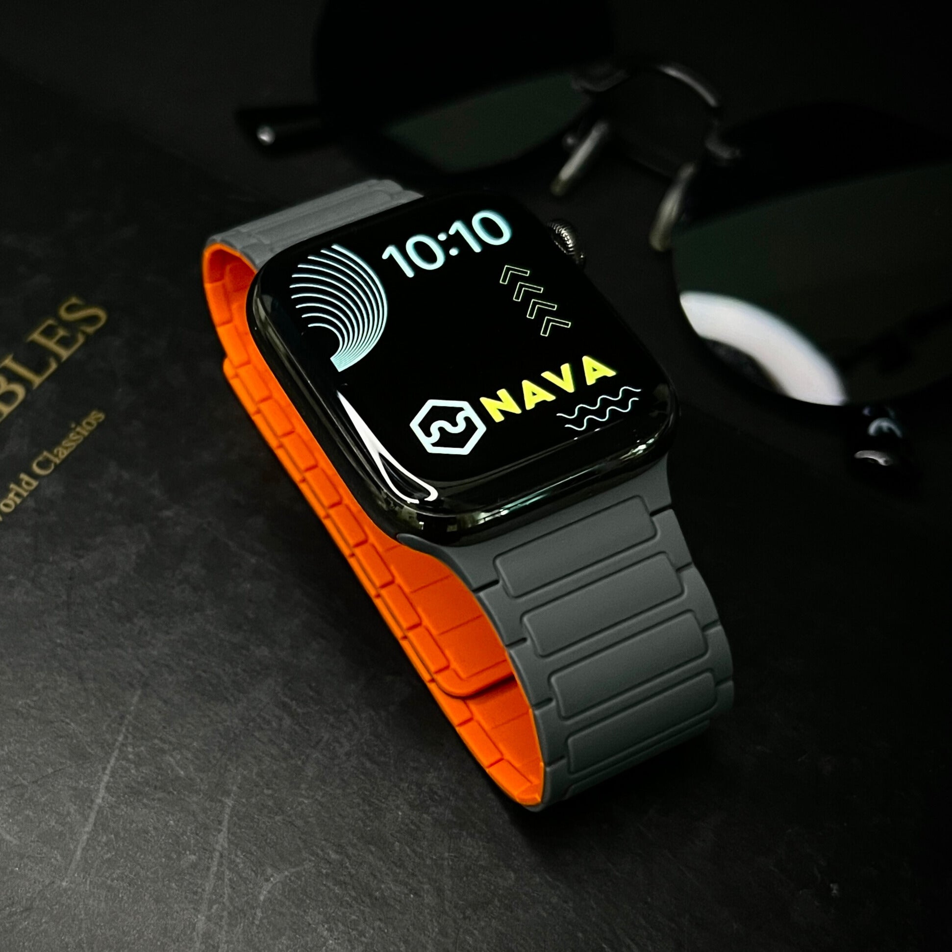 Apple Watch Magnetic Silicone Band - Adjustable Loop Strap
