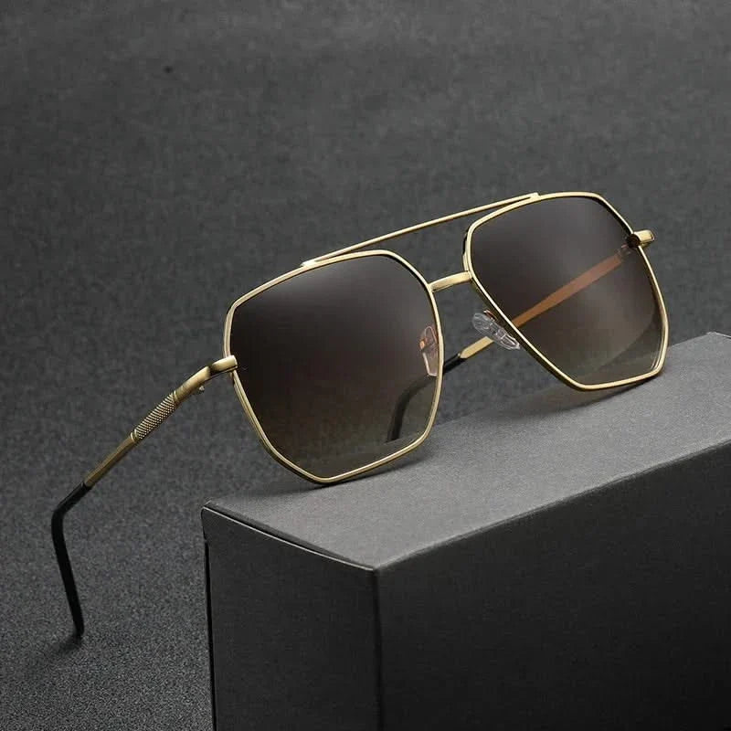 Aviator Sunglasses with Lightweight Metal Frame and UV400 Lenses