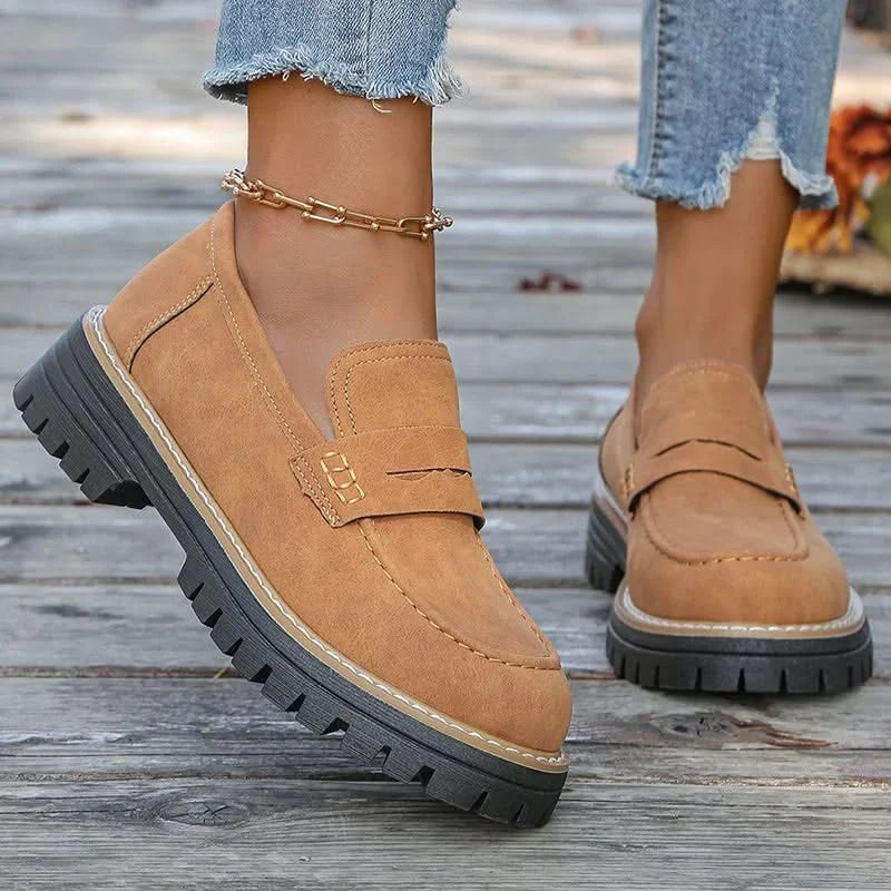Women's Suede Platform Loafers - Chunky Rubber Sole