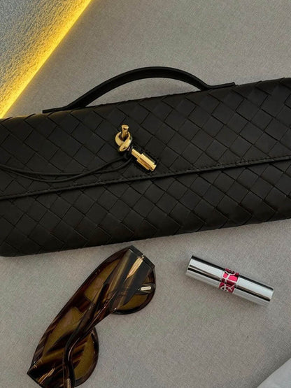 NORA Geweven Tas | Classy Dames Tas met Goudkleurige Knoopsluiting