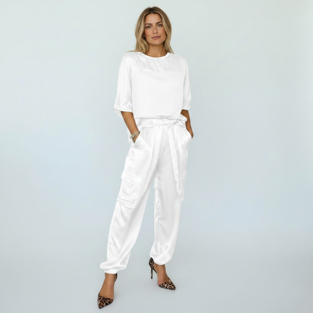 Women's Two-Piece Loungewear Set with Elastic Waist and Cargo Pockets