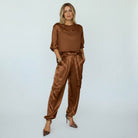Women's Two-Piece Loungewear Set with Elastic Waist and Cargo Pockets