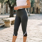 Women’s High Waisted Capri Leggings with Pocket-Women’s Activewear-Stilenza-Stilenza