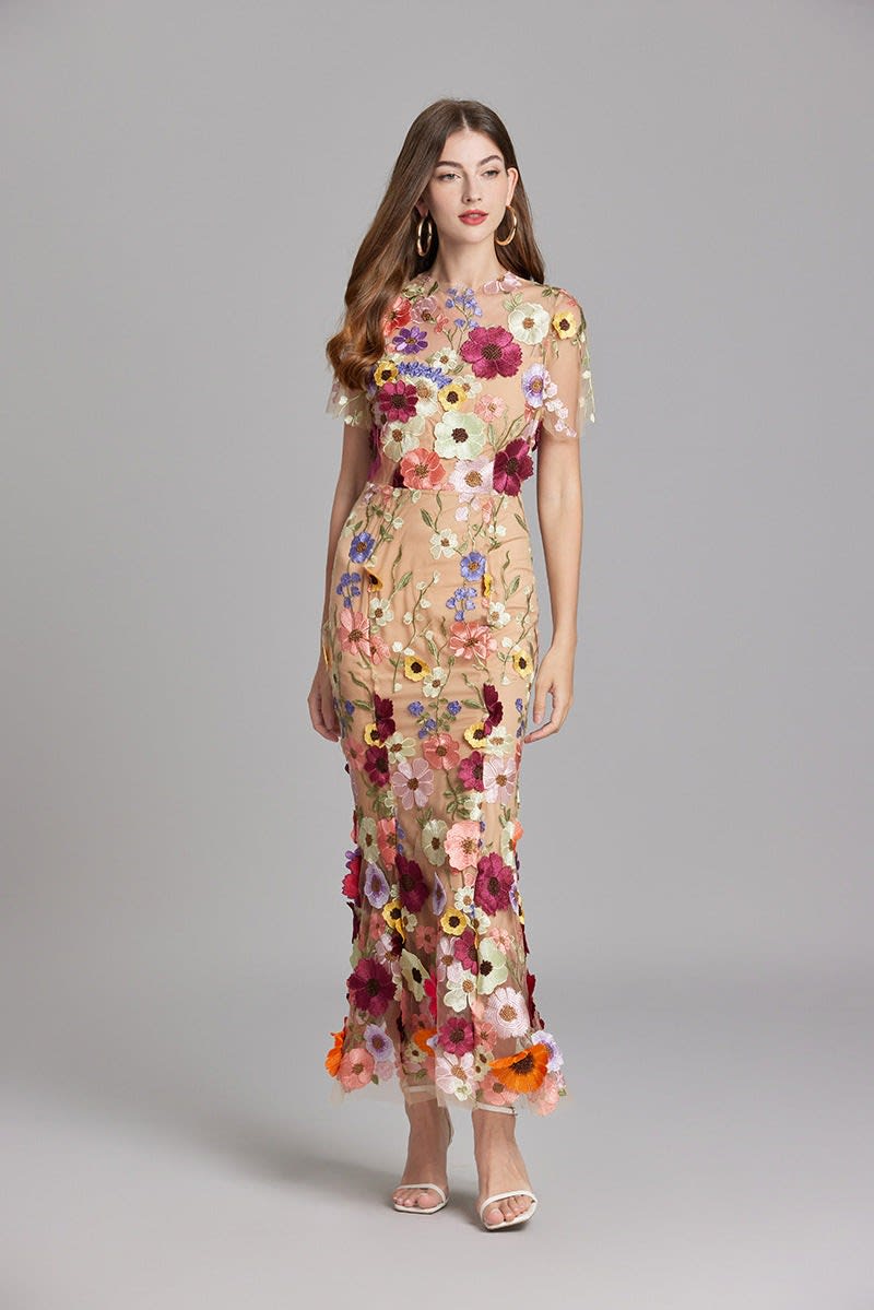 Catriona Floral Embroidered Maxi Dress_9