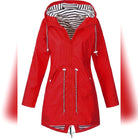 dames regenjas met capuchon in rood