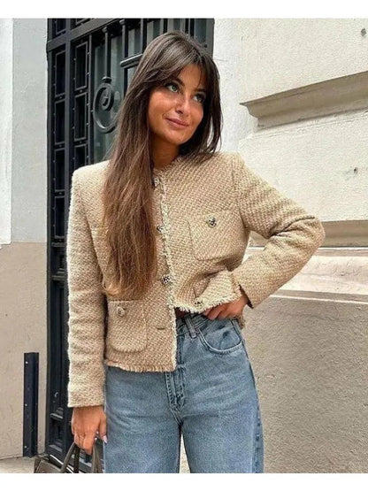 Katja Bouclé Blazerjasje voor dames | Elegant jasje met gouden knopen en getailleerde pasvorm