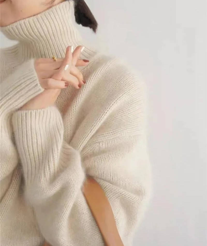 Women's Cashmere Turtleneck Jumper – Loose Fit Knit