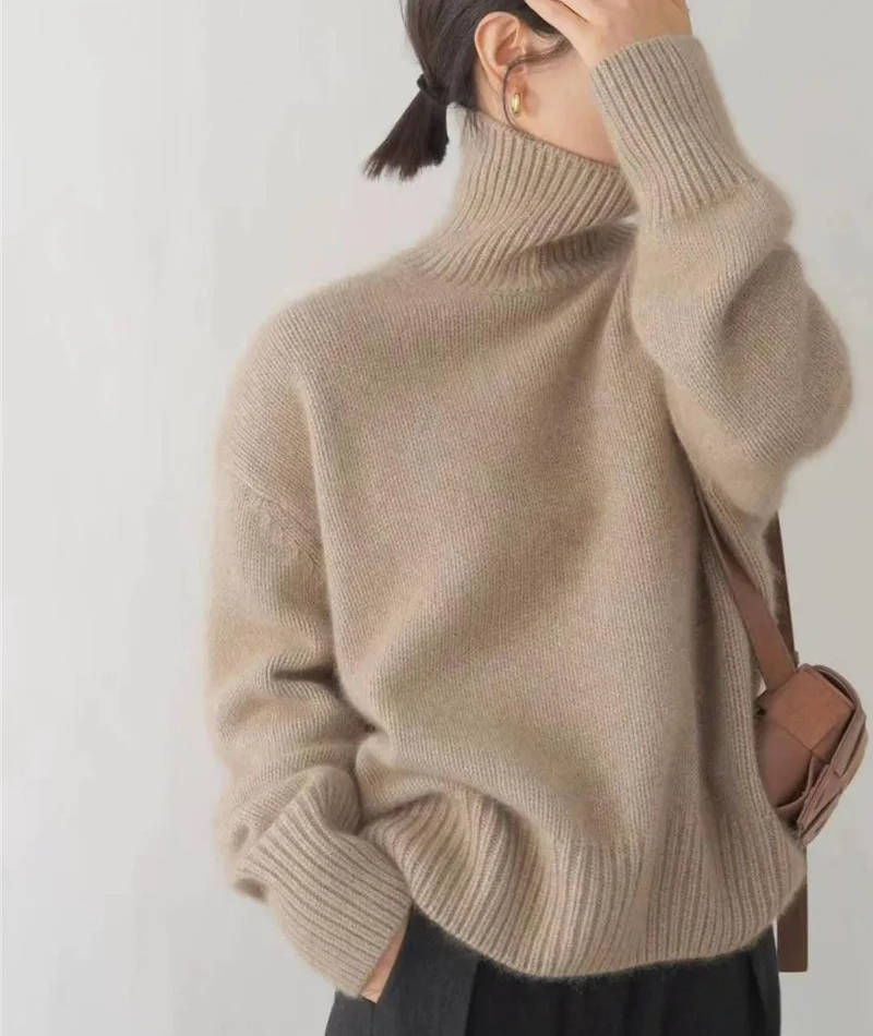 Women's Cashmere Turtleneck Jumper – Loose Fit Knit