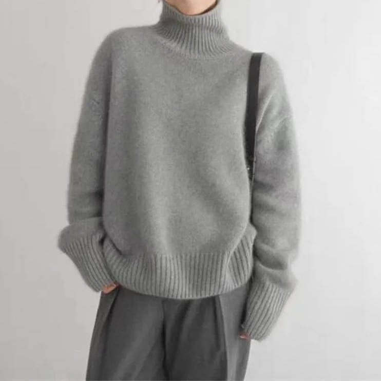 Women's Cashmere Turtleneck Jumper – Loose Fit Knit