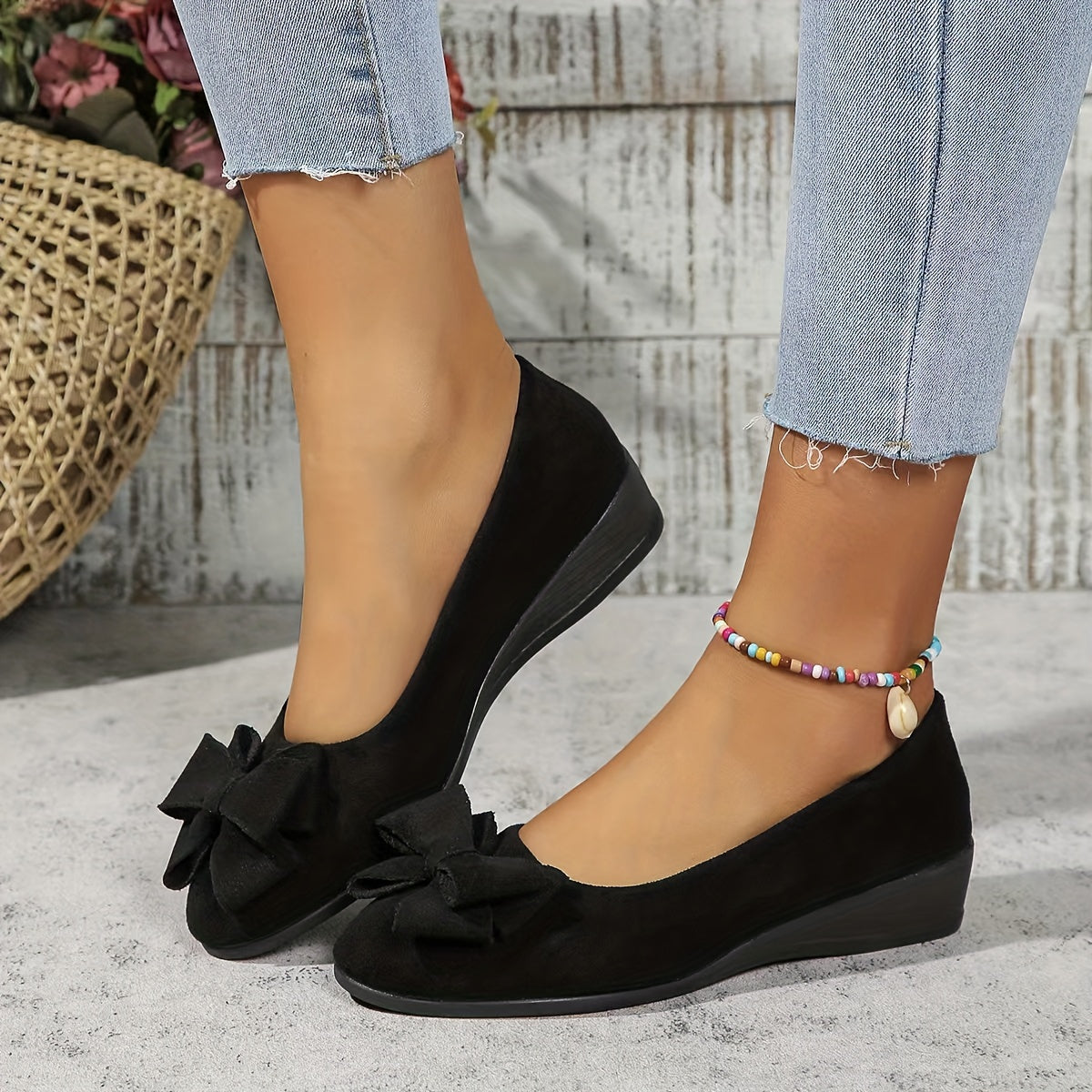 Women's Orthopaedic Flat Shoes with Bow Detail