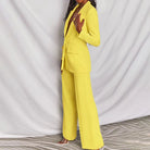Evelyn – Taillierter Blazer & Weit geschnittene Hose Anzug - Set - Cecile LavelleDunkelrosa