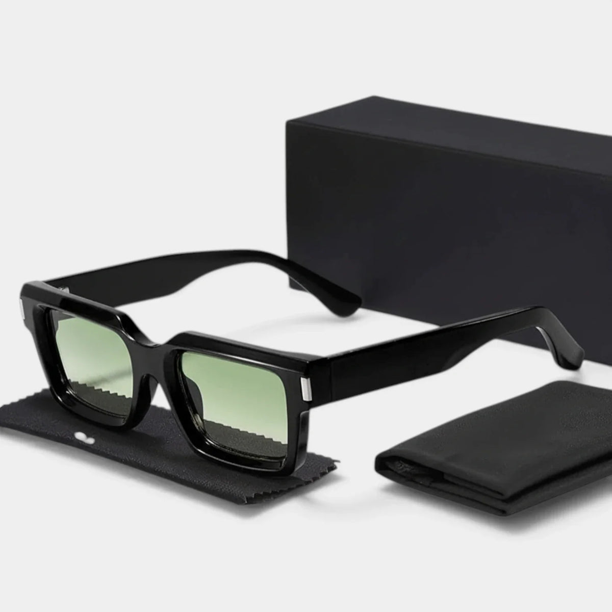 Men's Square Sunglasses with Gradient Lenses - Modern Frame