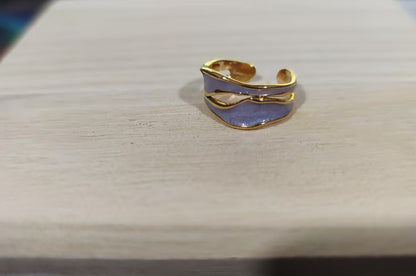 Grace Gouden Ring | Verstelbare damesring met golvend design en emaille afwerking