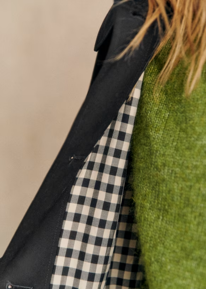 Rose Trenchcoat Dames | Tijdloze Voorjaarsjas met Subtiele Ruitjesvoering