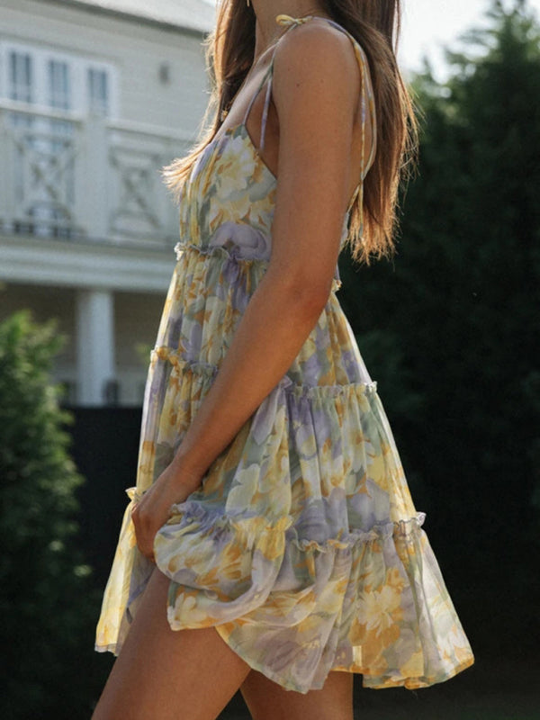 Dahlia | Damesjurk – Sexy Bedrukte Suspenderjurk in Resortstijl met Volledige Print