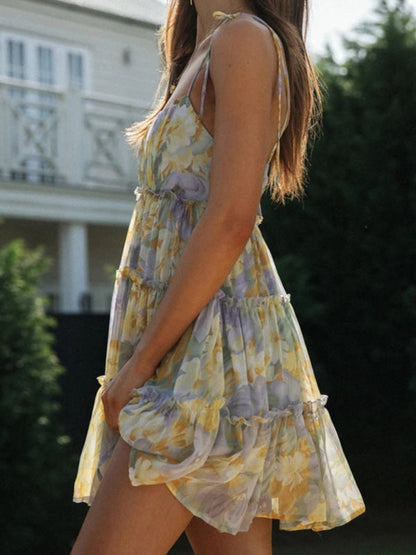 Dahlia | Damesjurk – Sexy Bedrukte Suspenderjurk in Resortstijl met Volledige Print