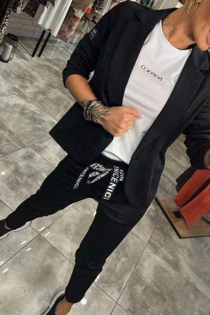 Nala Two-Piece Set | Dames blazer en broek in beige met strikdetail en luchtige pasvorm