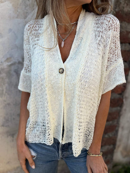 Zarah | Gebreide Top voor Dames – Elegante V-hals met Knoopdetail in Lichtgewicht Design