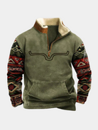 Laurent groene sweater met Aztec print mouwen, vooraanzicht