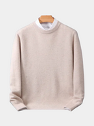Laurent ronde hals pullover in beige, vooraanzicht op hanger