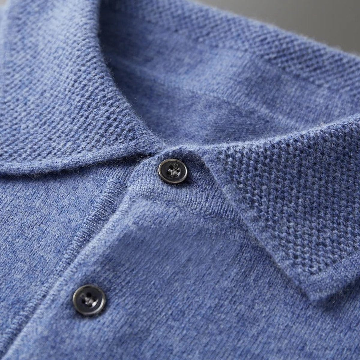 Men's Cashmere Polo Sweater with Button Collar and Long Sleeves
