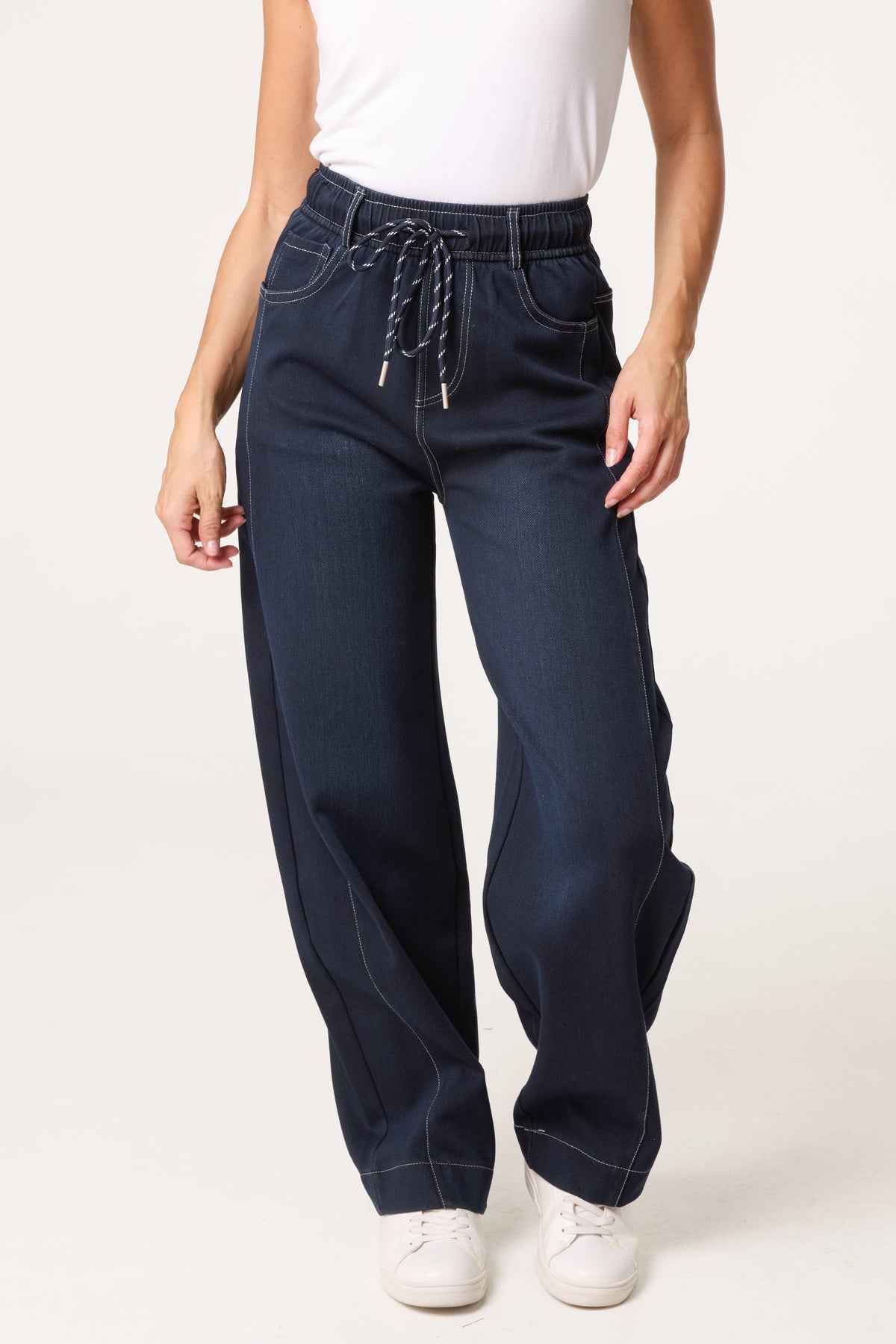 Women's Barrel Leg Jeans with Stitch Detail - Indigo Denim