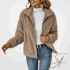 Odile teddy vest met revers, vooraanzicht in taupe