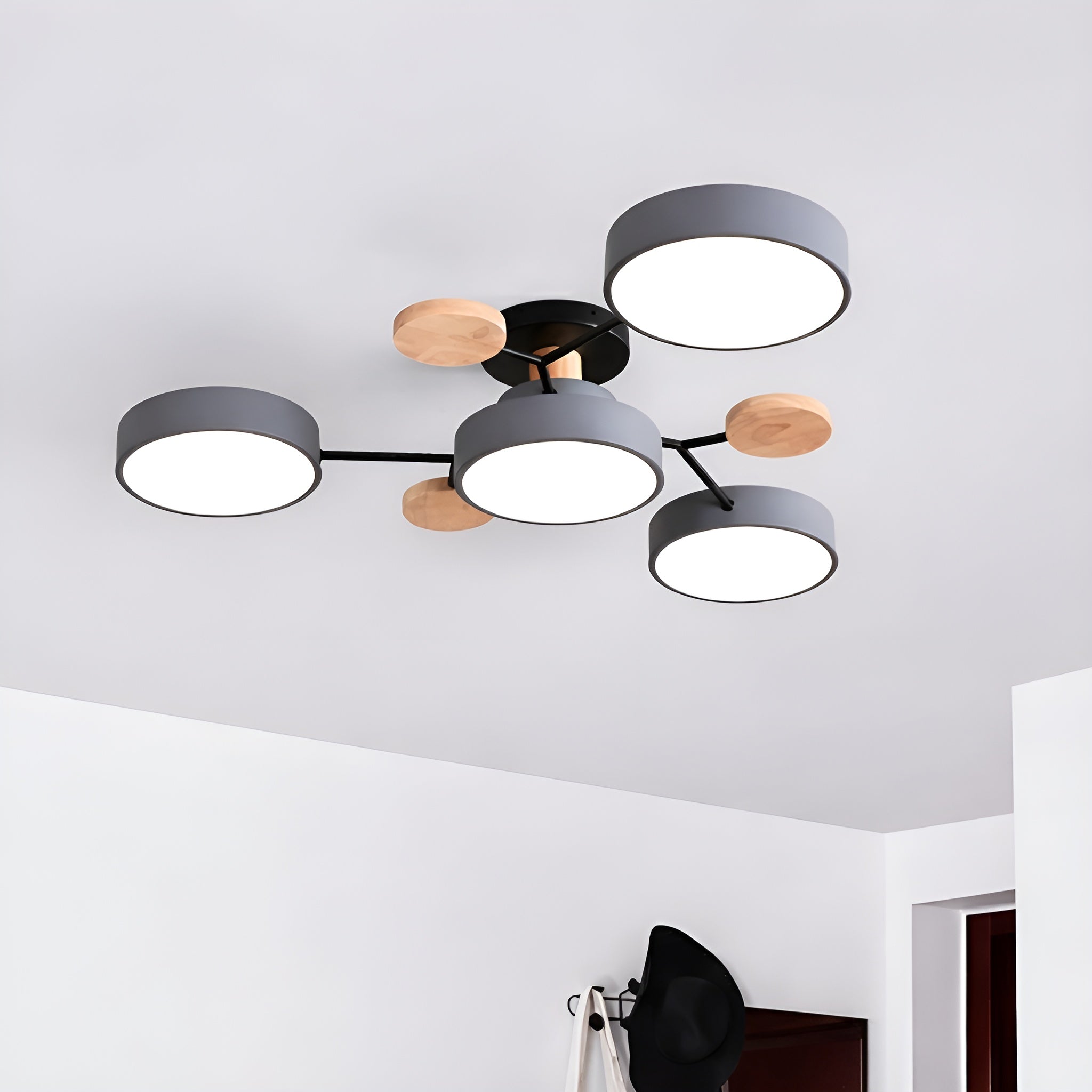 Plafondlamp Scandinavisch met Multi-Arm Design en Geïntegreerde LED