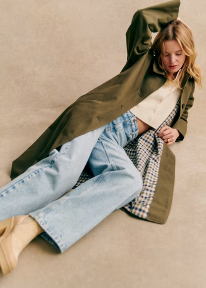 Rose Trenchcoat Dames | Tijdloze Voorjaarsjas met Subtiele Ruitjesvoering