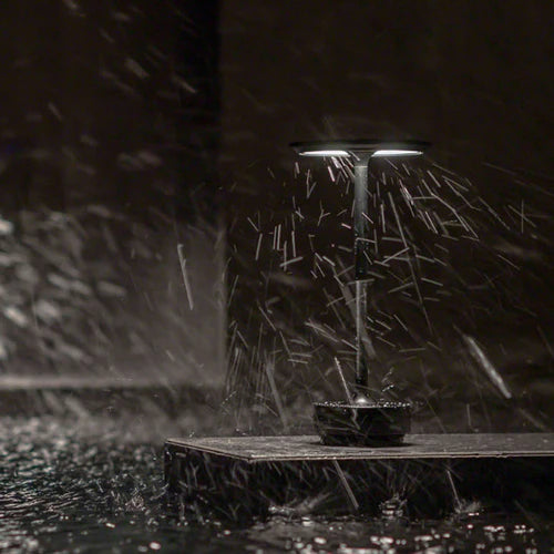 Draadloze Tafellamp – Metaal en Glas, Scandinavisch Design voor Woonkamer of Slaapkamer